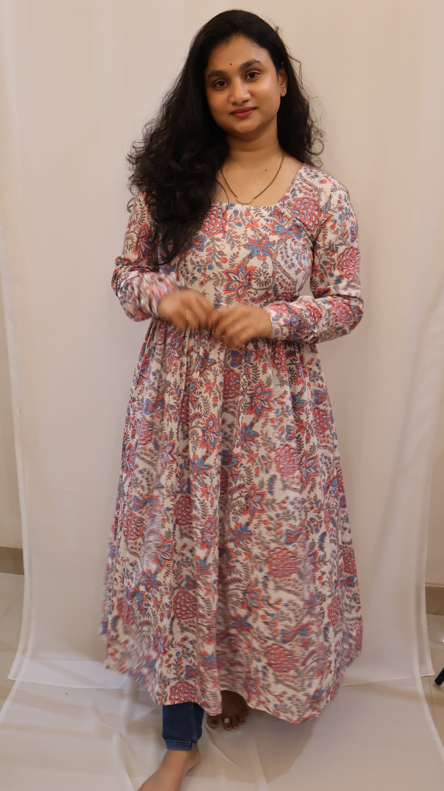 Floral Sanganeri Print Cotton with Pink & Blue Motifs – Traditional Hand Block Printed Ethnic Dress-BHARATIYA ETHONICS DRESS