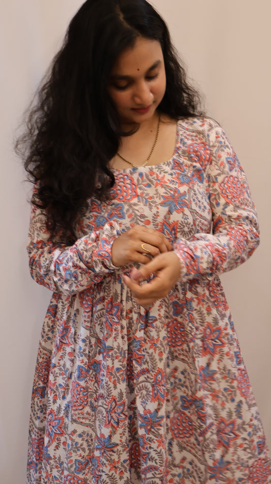 Floral Sanganeri Print Cotton with Pink & Blue Motifs – Traditional Hand Block Printed Ethnic Dress-BHARATIYA ETHONICS DRESS